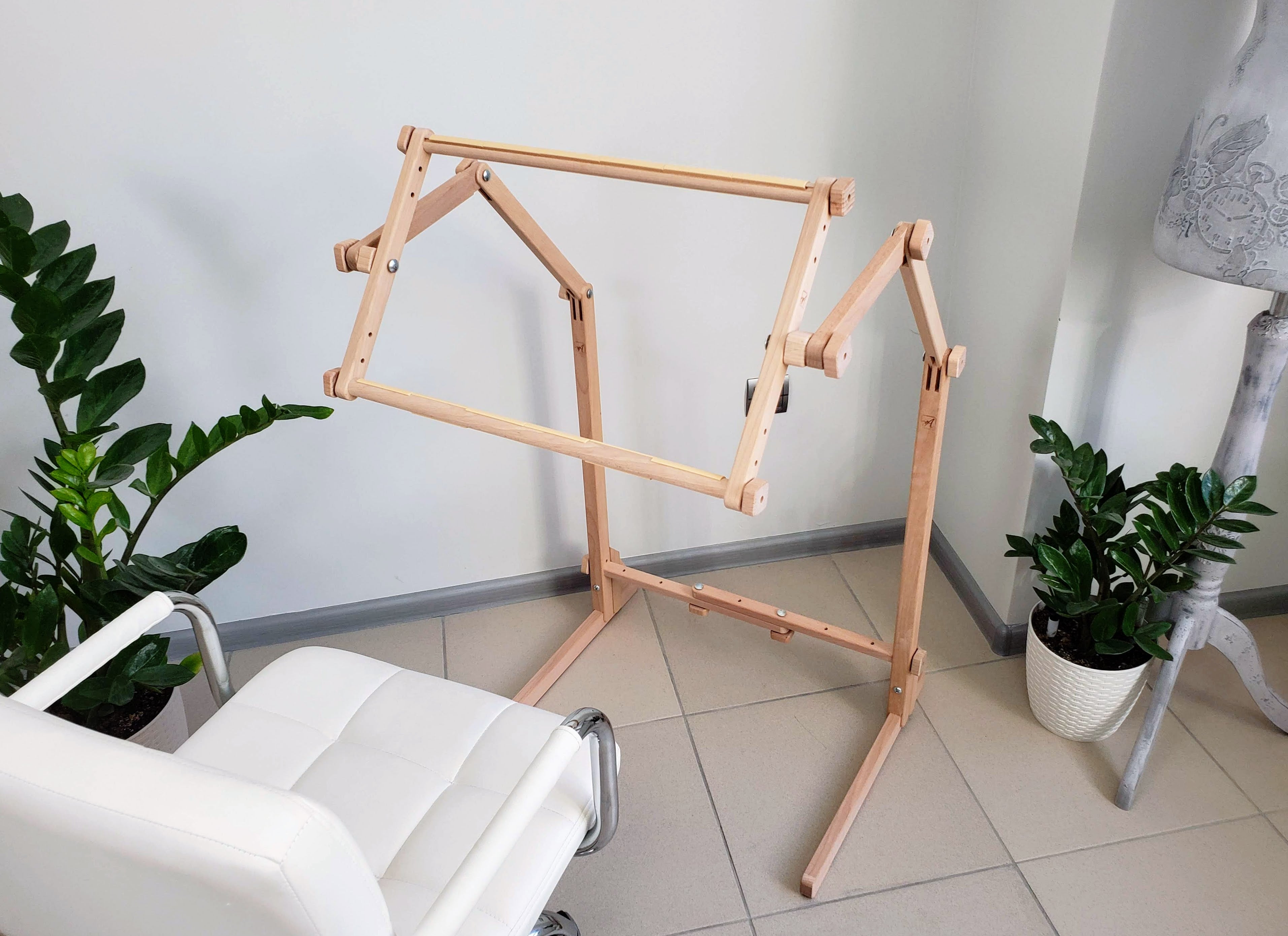 Embroidery Cross Stitch Wood frame & stand - 5