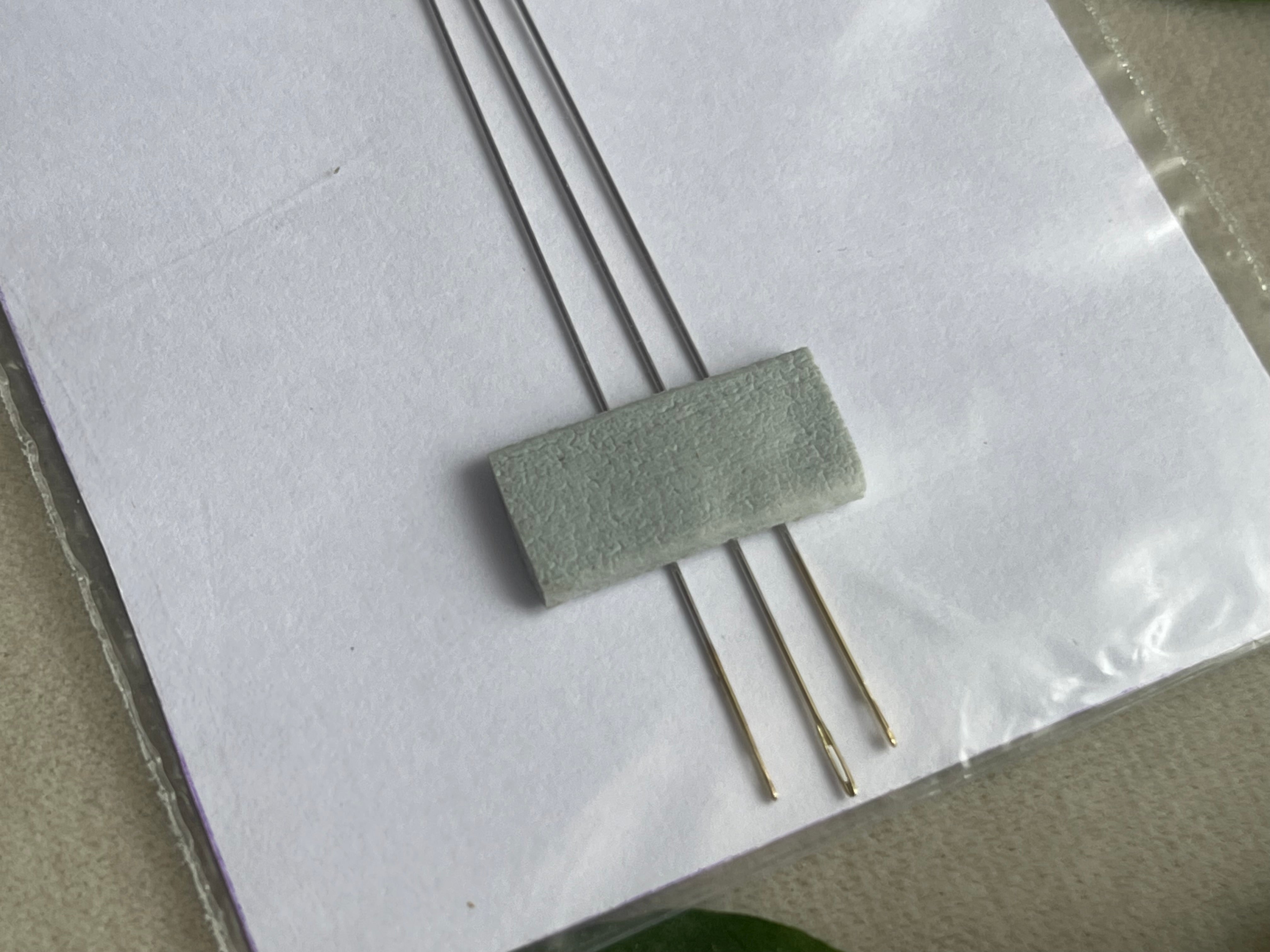 Bead Spinner Needles – Curved Beading Needles – 3 pcs